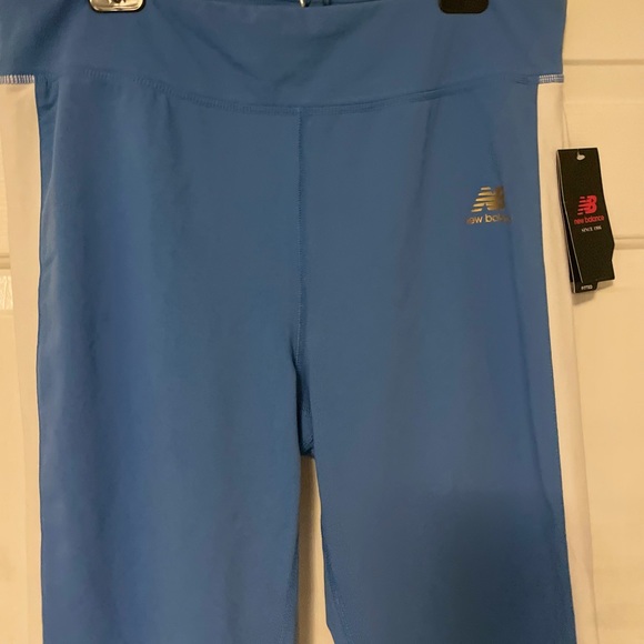 NWT New Balance high rise workout pants with tags and back pocket! - Picture 2 of 5